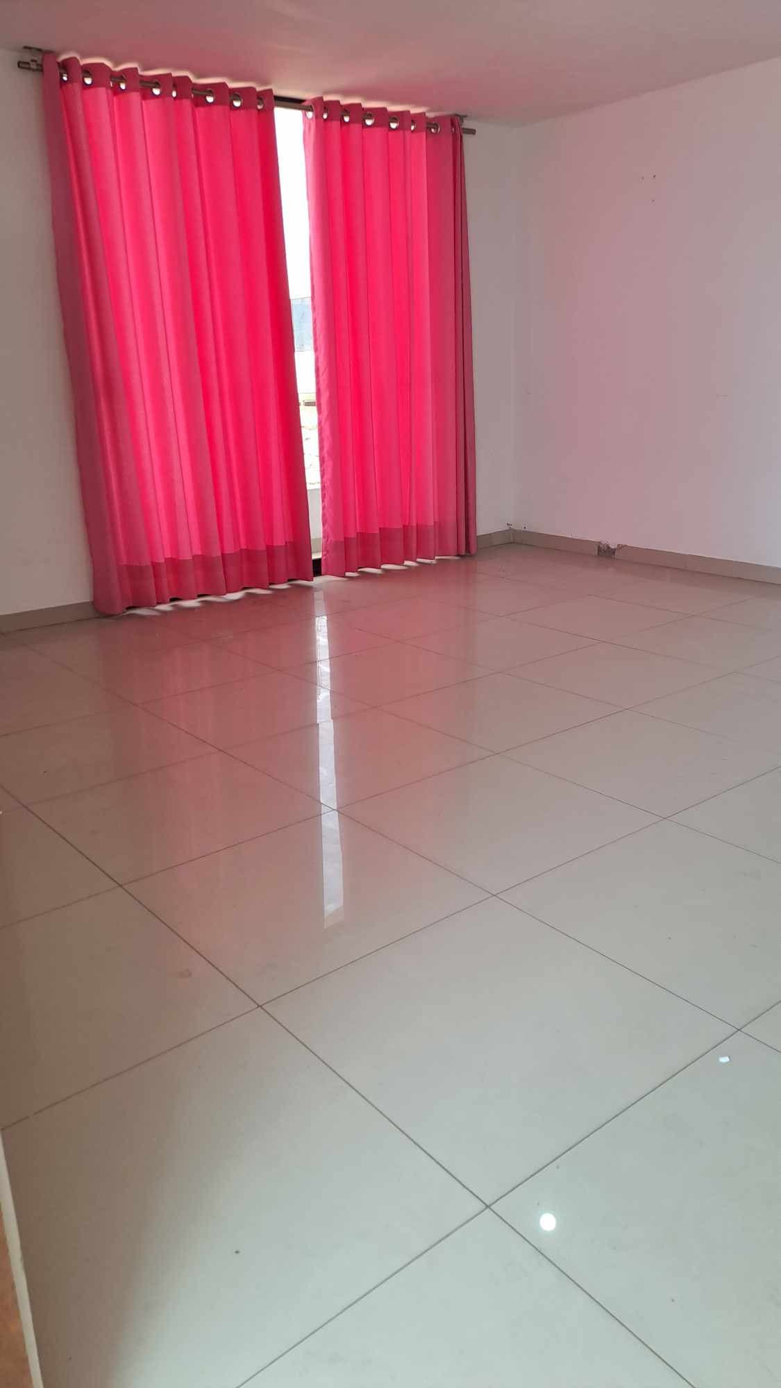 Departamento en alquiler – Los Olivos 