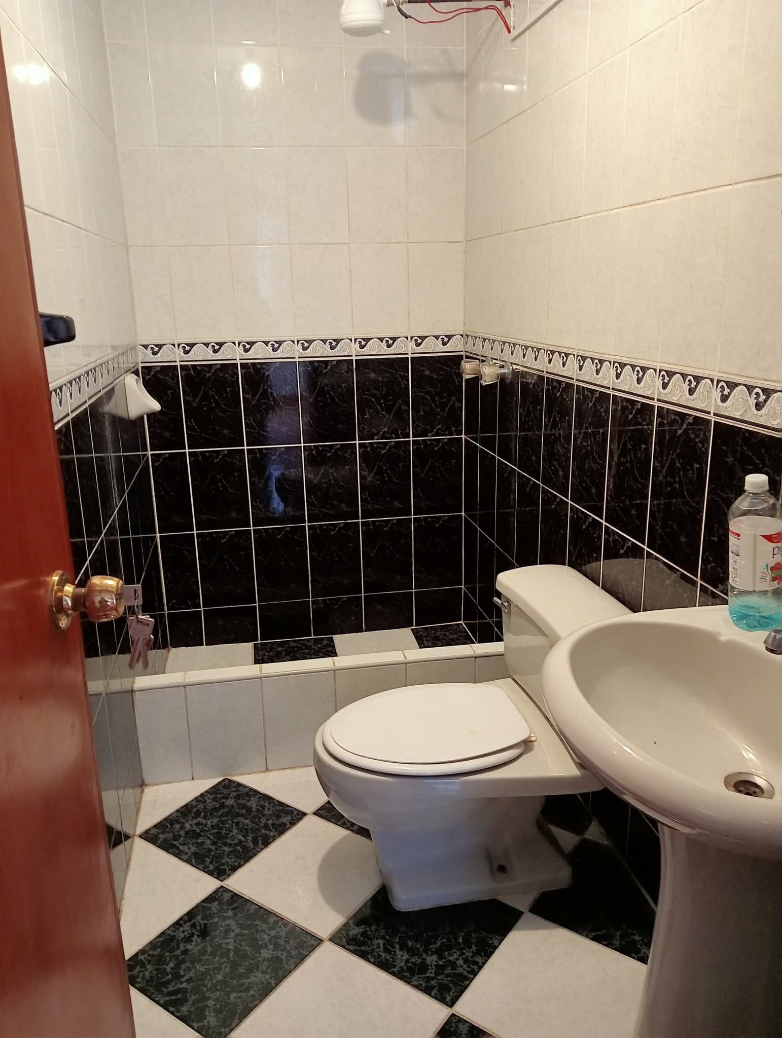 Mini departamento 3er piso (Surquillo)