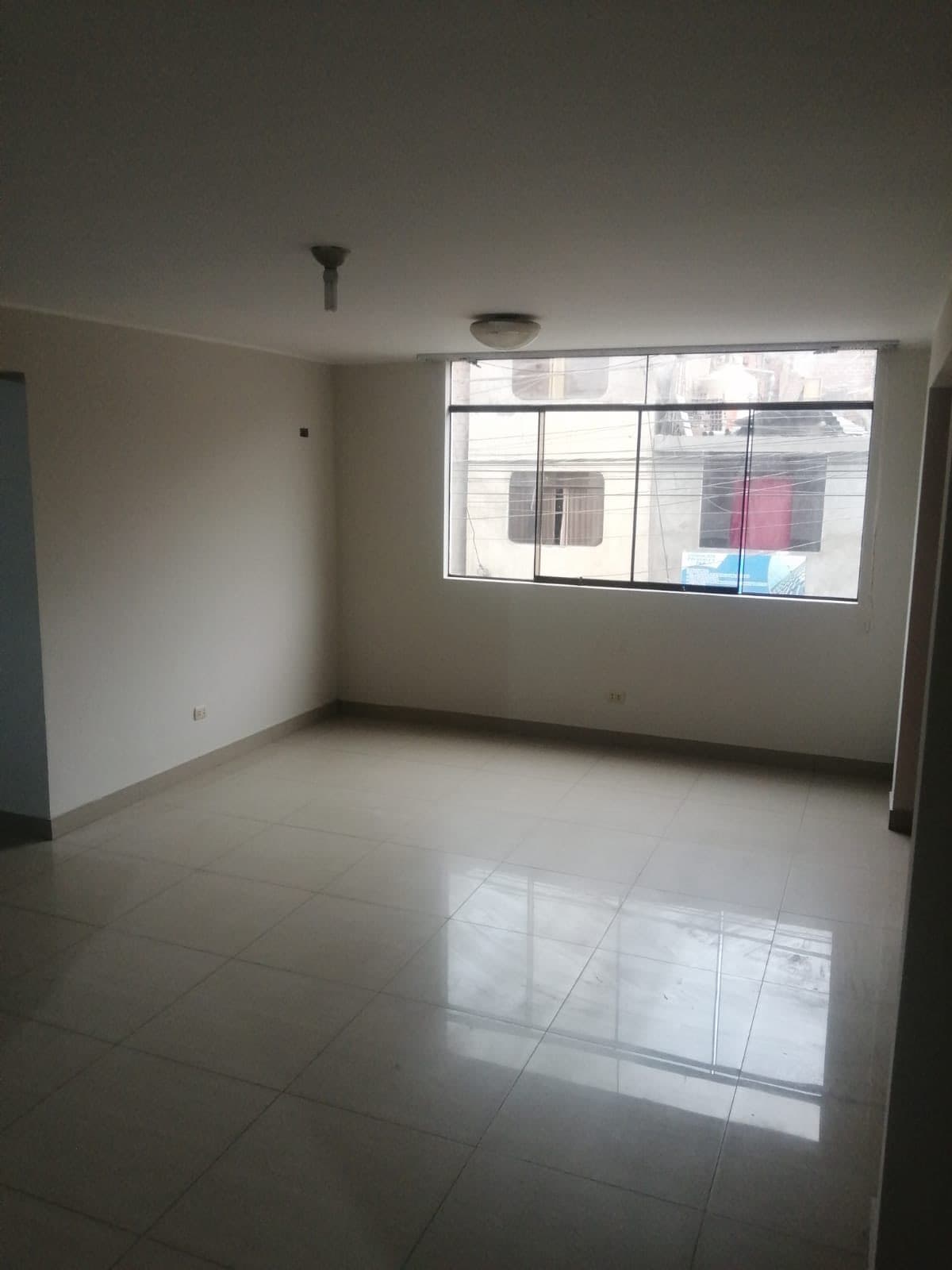 Departamento en Ate (Puruchuco) 2do piso